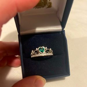 Heart crown eternity ring